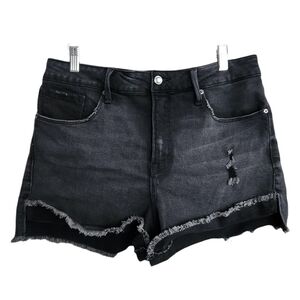 Good American Women's Size 14/32 Black Good Curve Distressed Denim Shorts